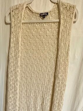 L Freshman 1996 cream Boho crochet long duster vest
